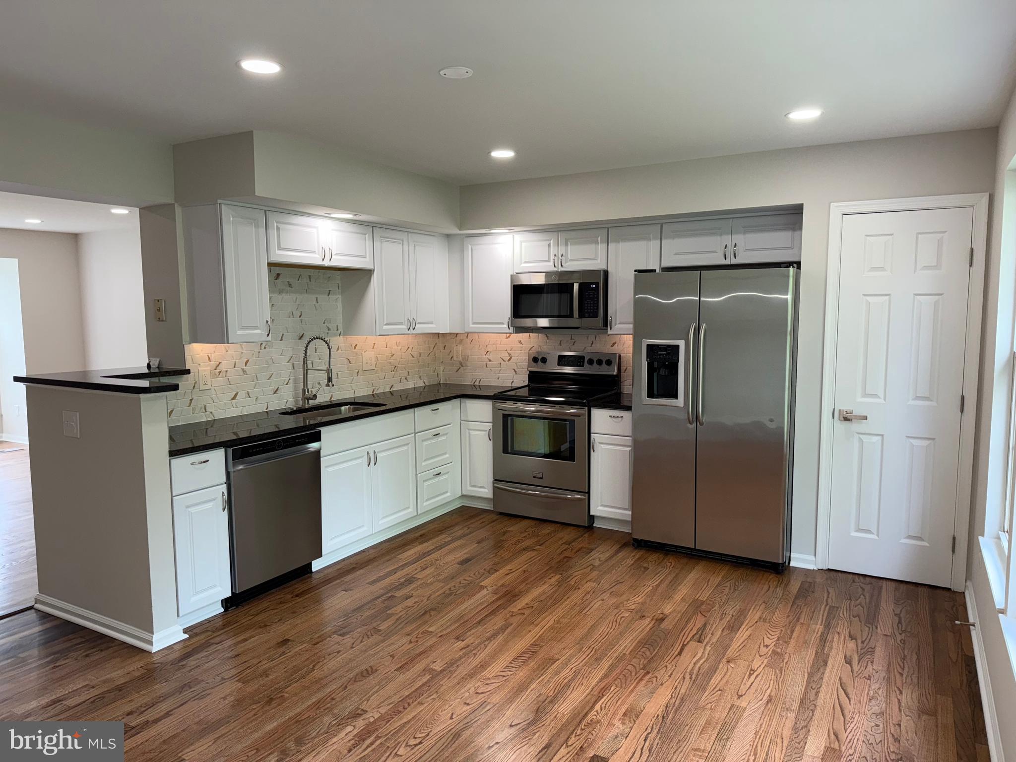9598 BUTTONBUSH COURT
