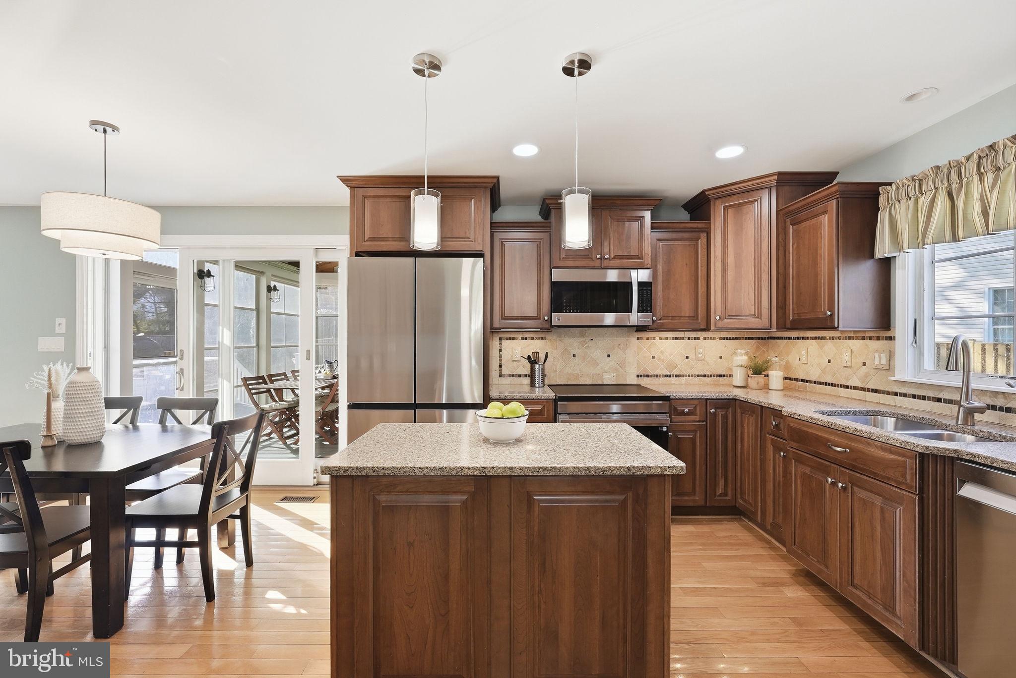 SOUTHPORT - Residential