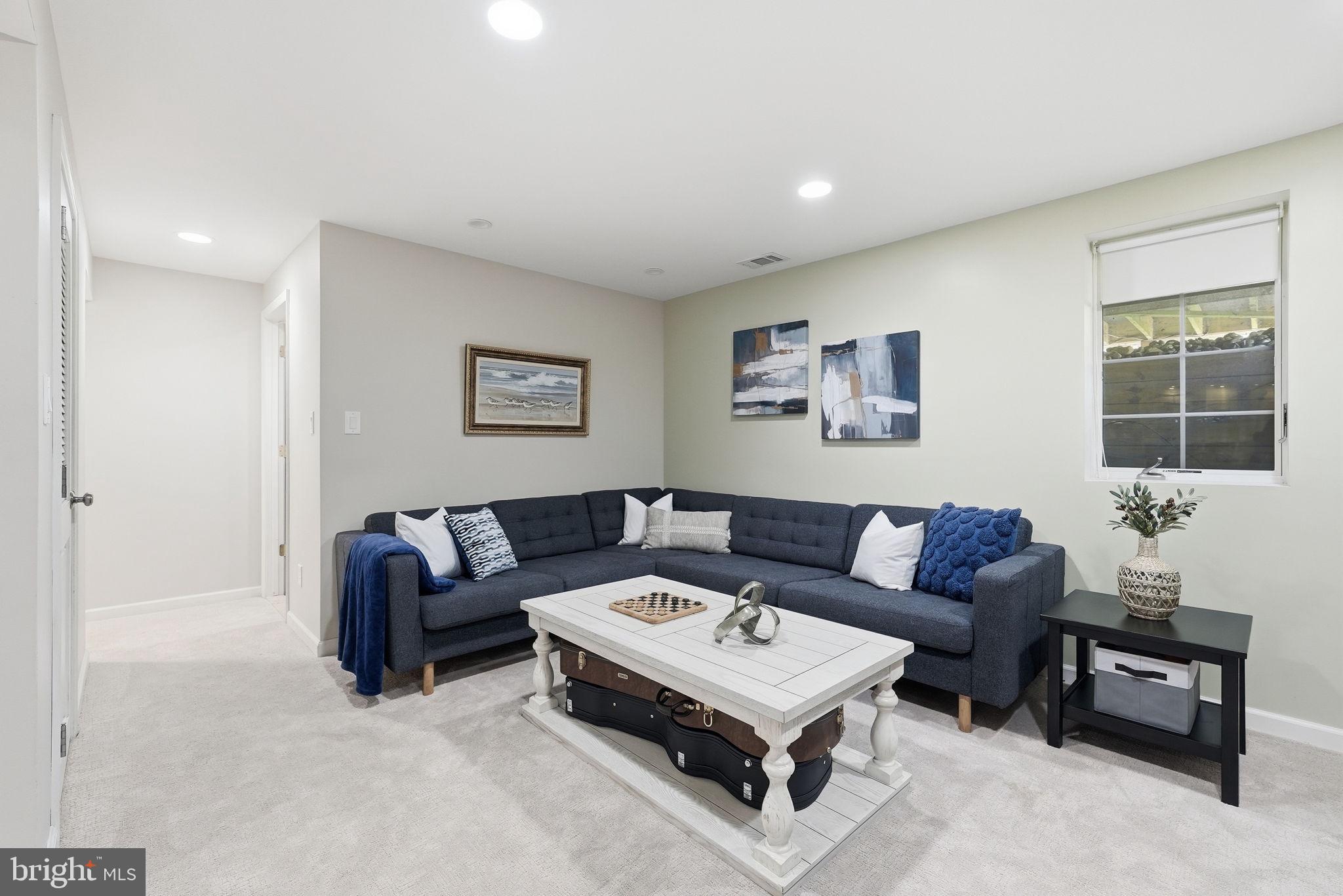 SOUTHPORT - Residential