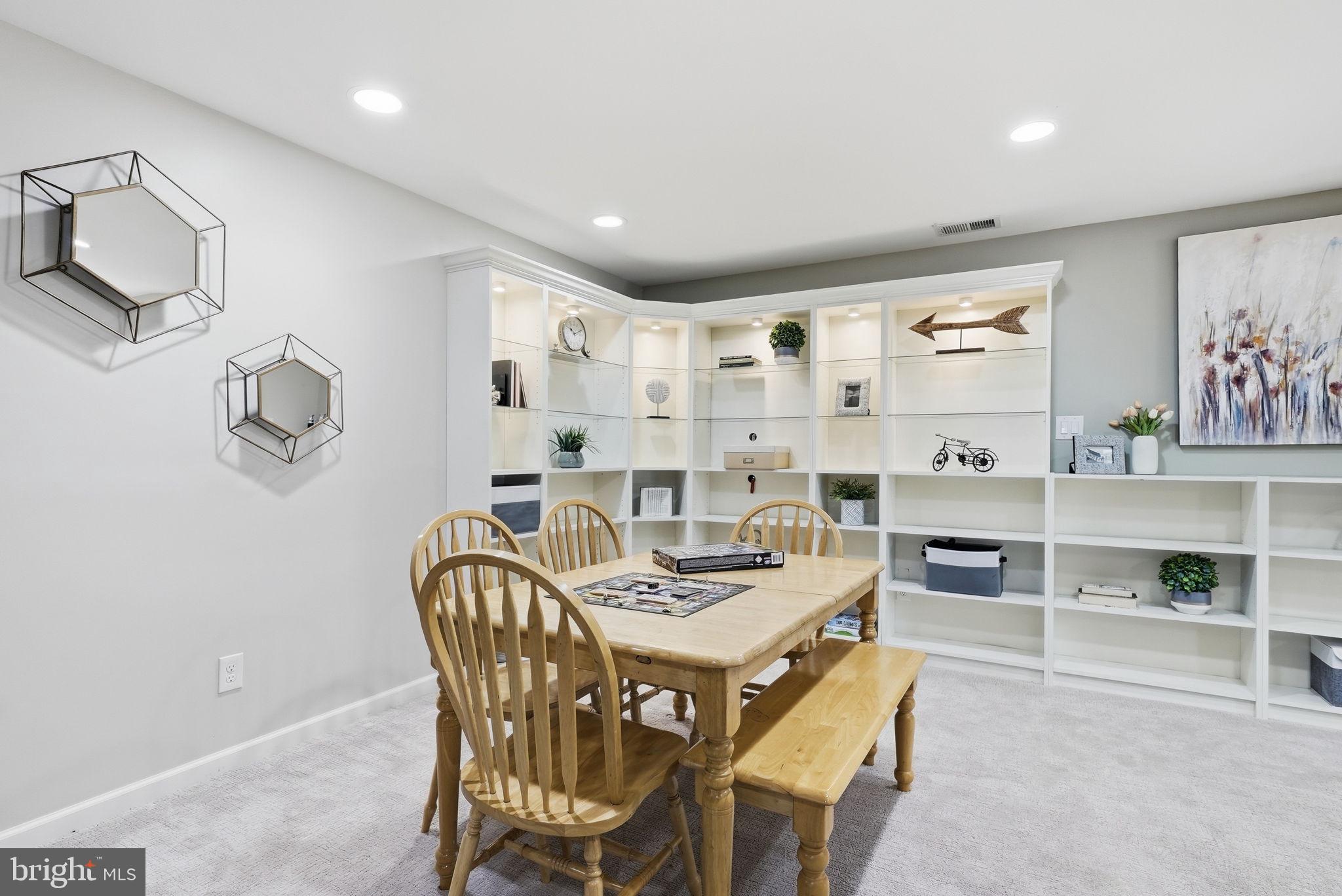 SOUTHPORT - Residential