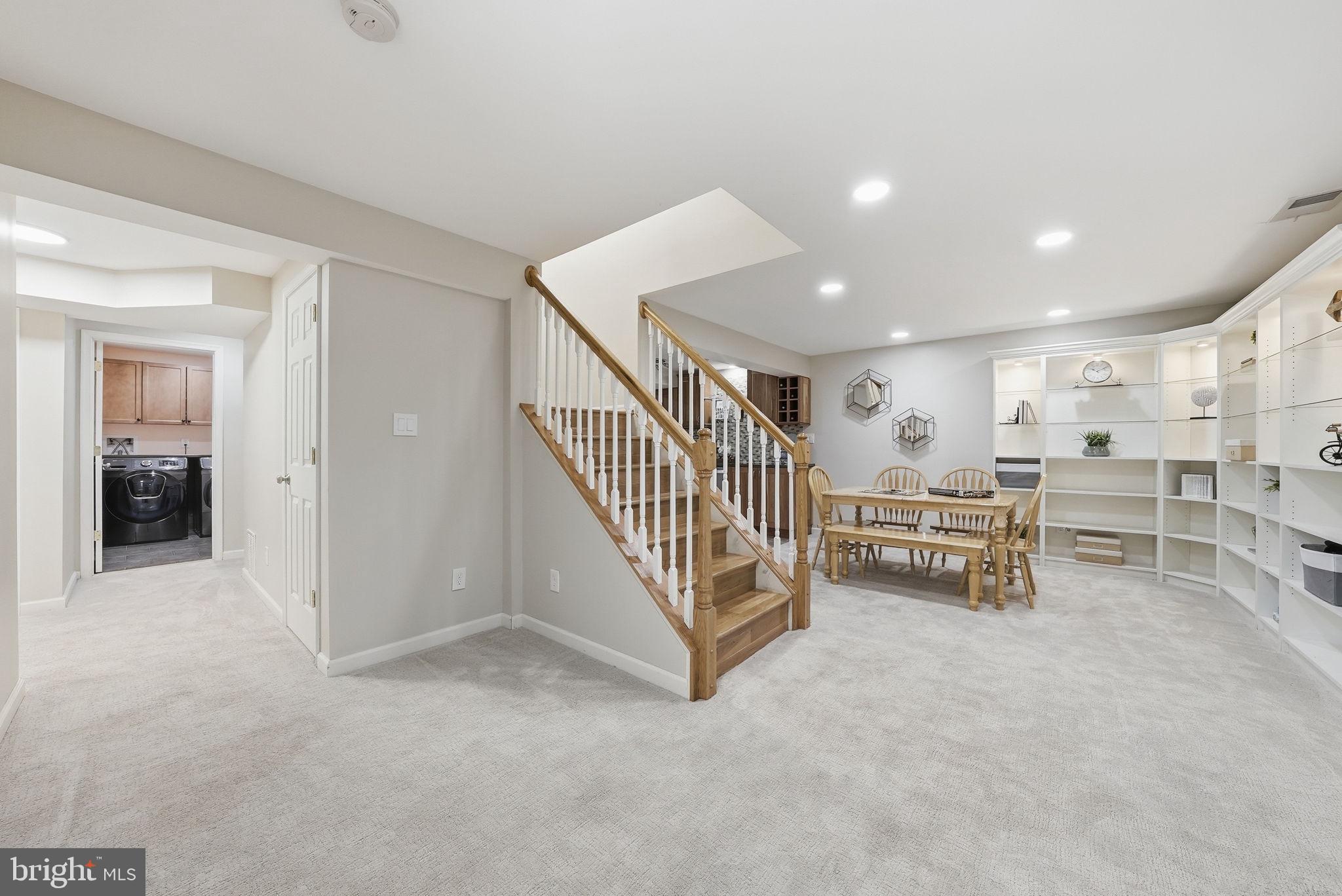 SOUTHPORT - Residential