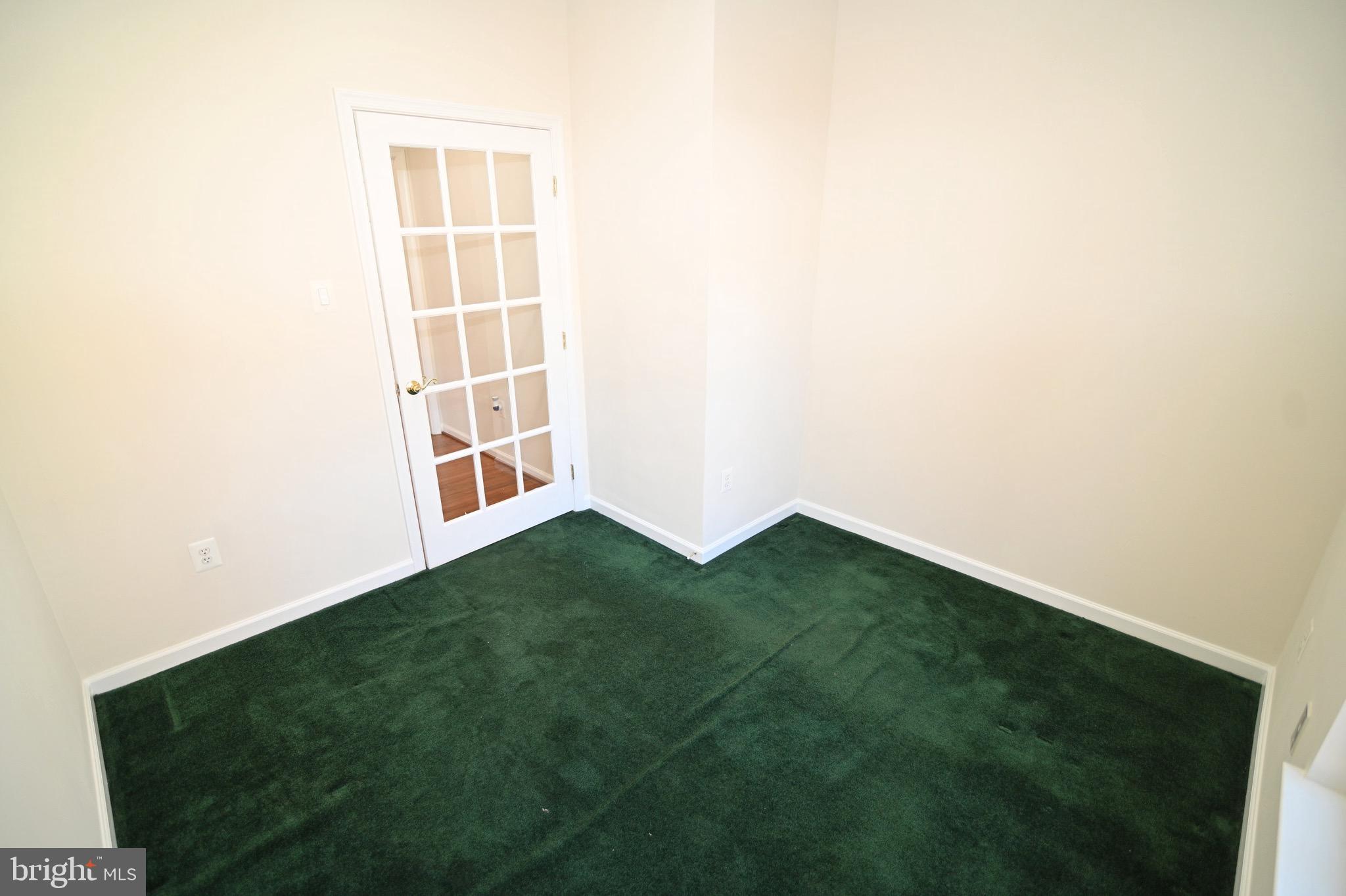 THE VILLAS AT REGENT PAR - Residential