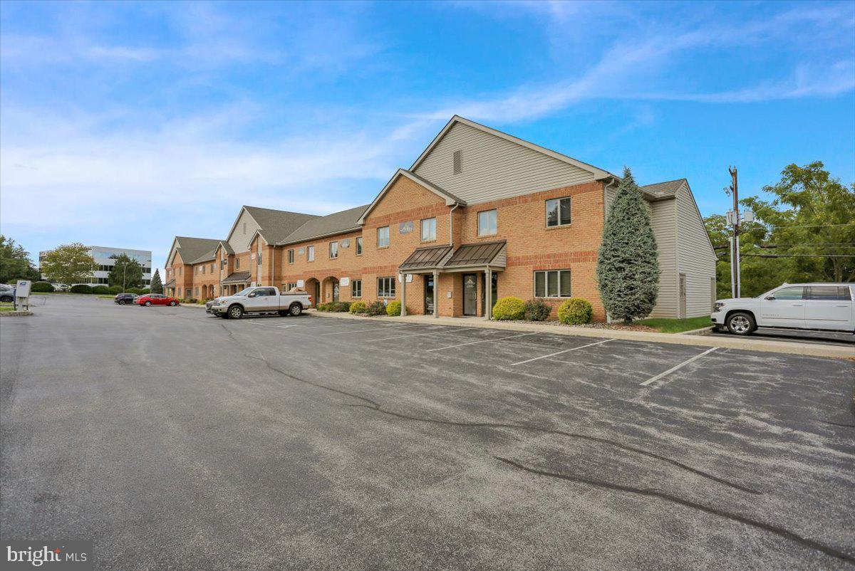 2137 EMBASSY DRIVE 208