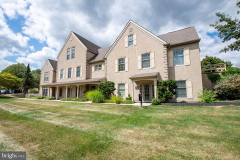 Photo of 302 Hyde Park, DOYLESTOWN, PA 18902 (MLS # PABU2104646)