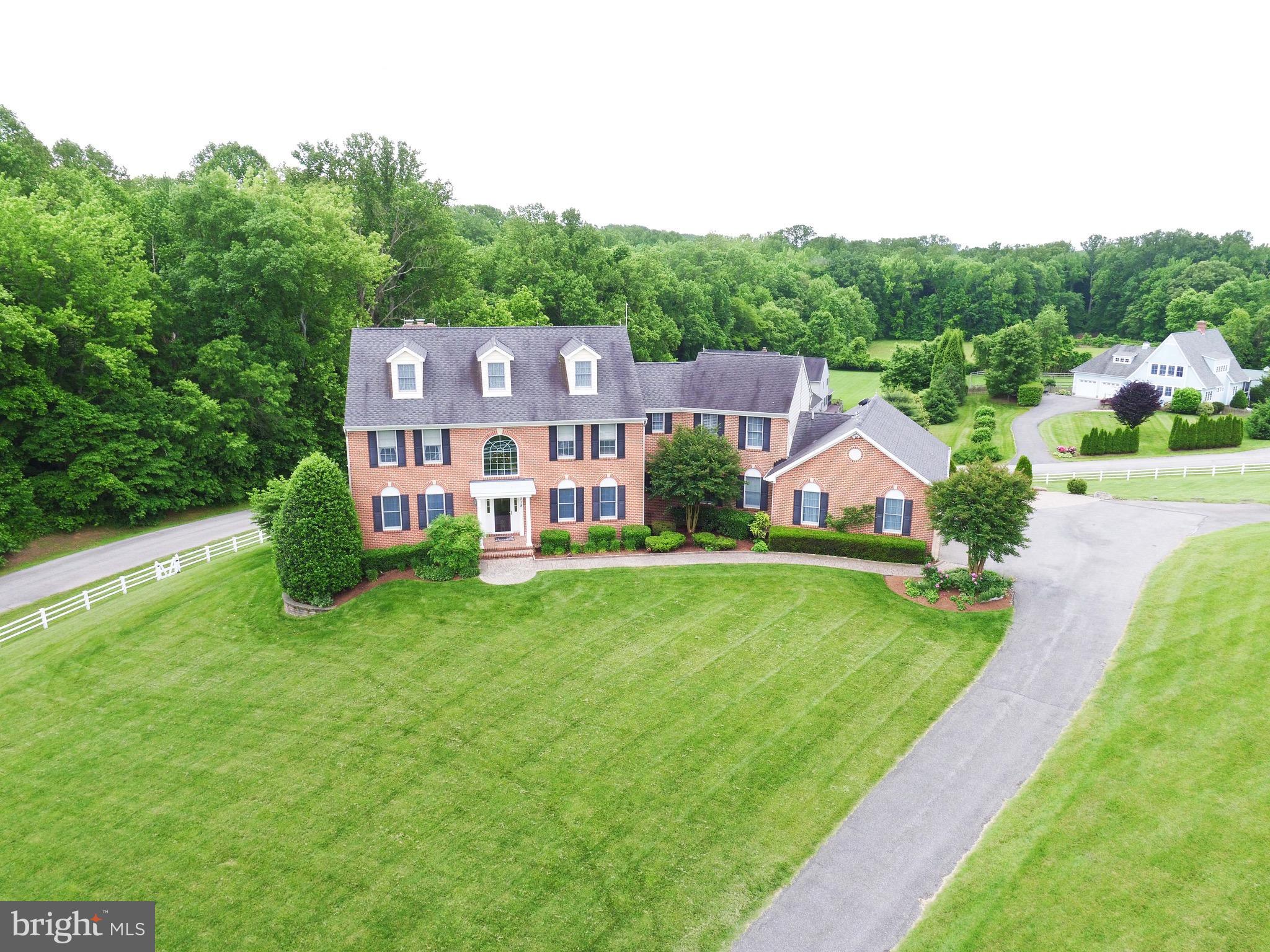 CLUBHOUSE ESTATES - Residential