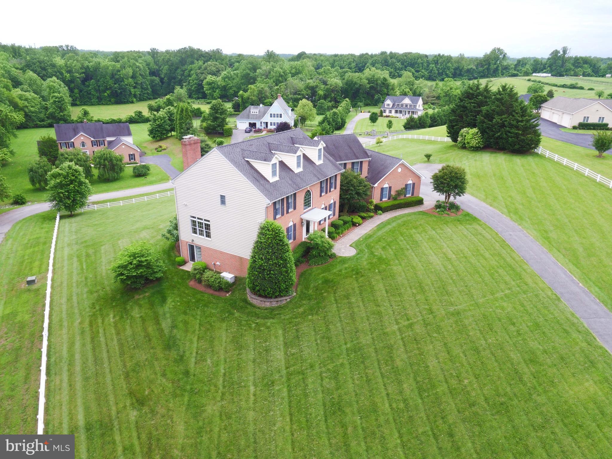 CLUBHOUSE ESTATES - Residential