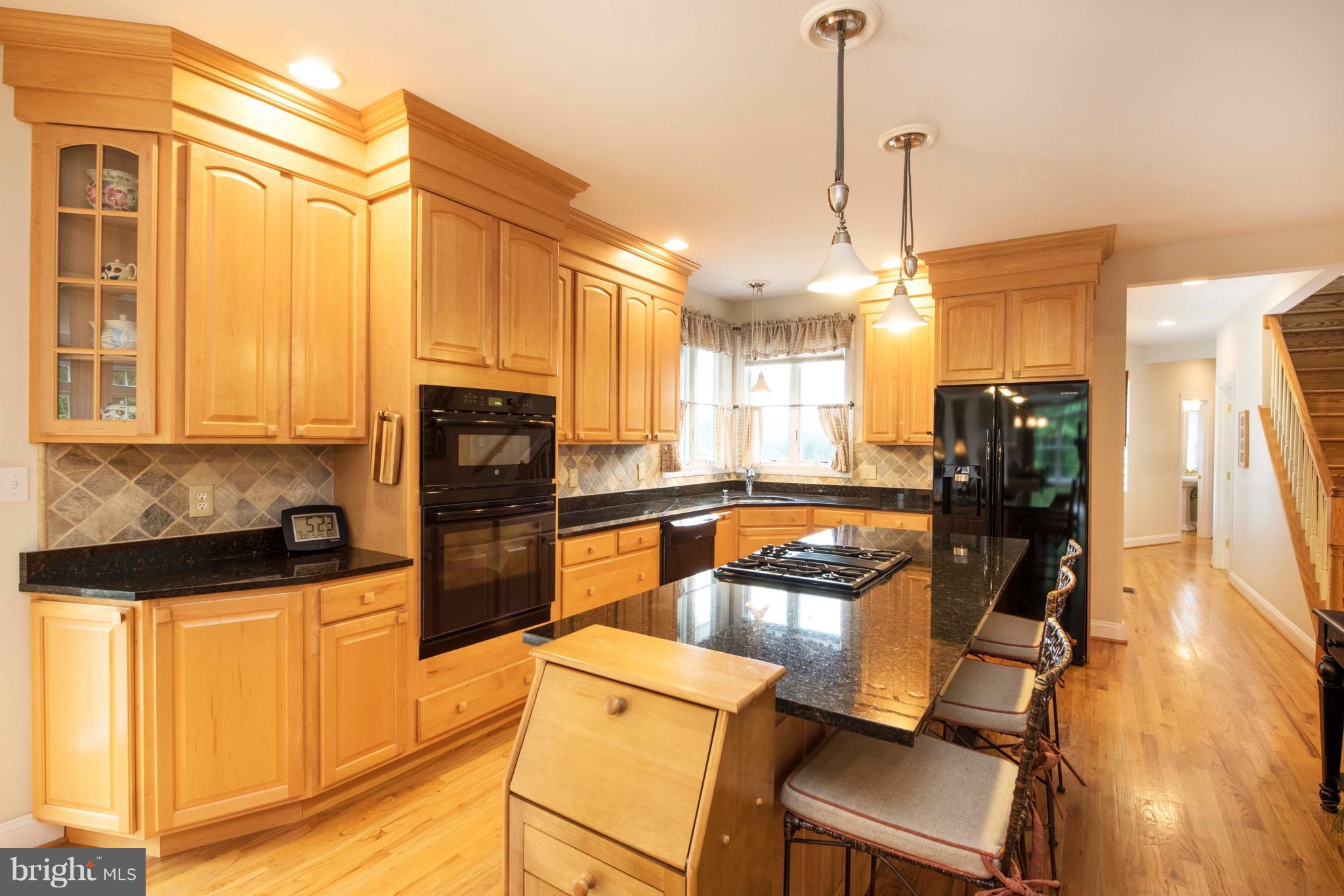 CLUBHOUSE ESTATES - Residential