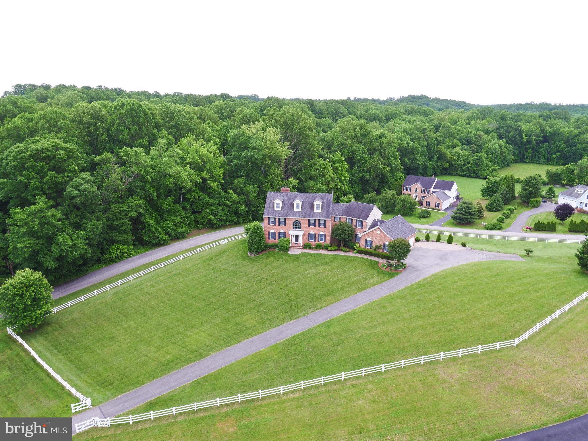 CLUBHOUSE ESTATES - Residential