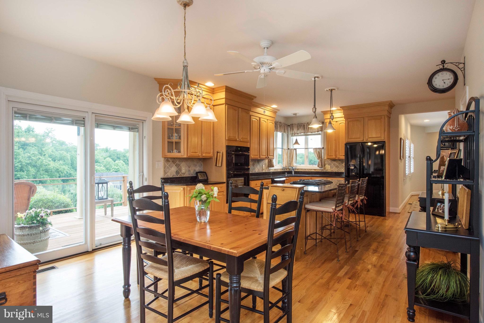 CLUBHOUSE ESTATES - Residential