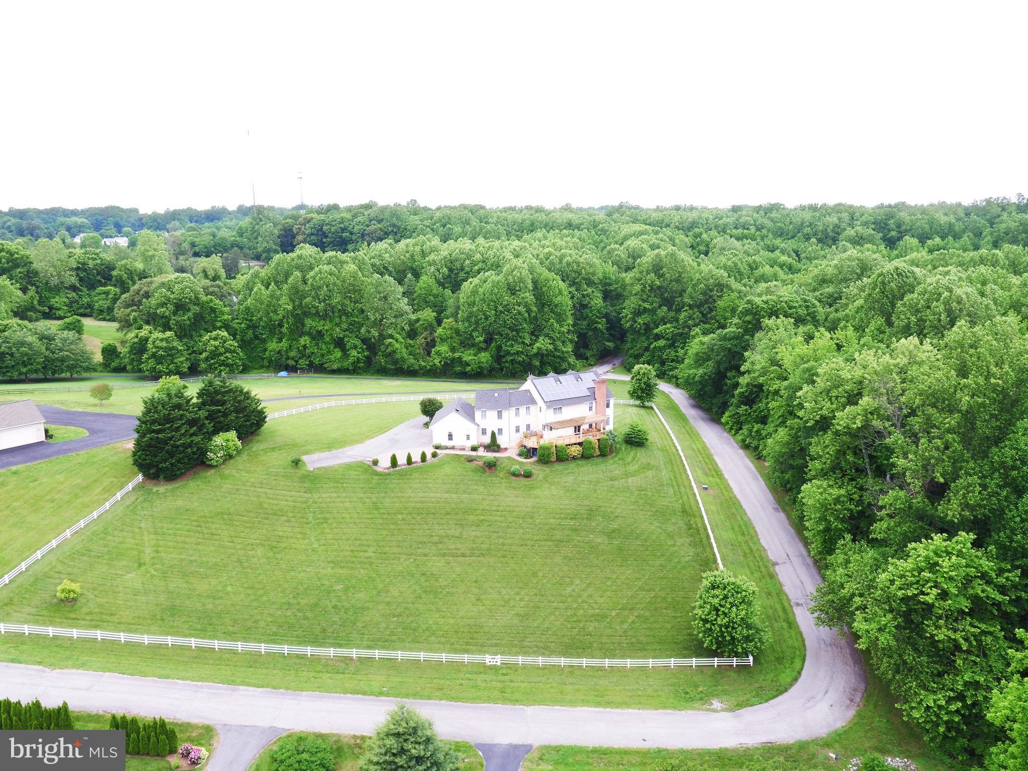 CLUBHOUSE ESTATES - Residential