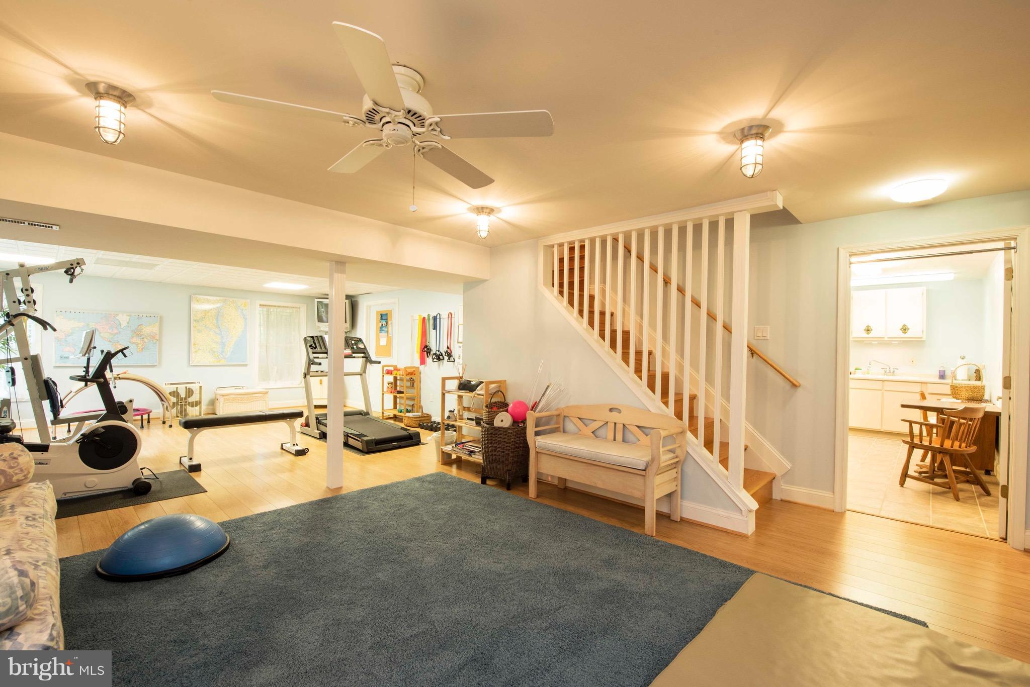 CLUBHOUSE ESTATES - Residential