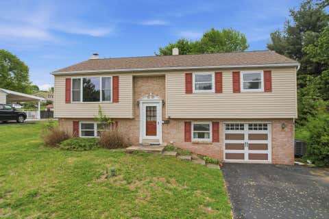 Homes For Sale - 330 Wexford Road<br/> Montgomery County, RED HILL, PA 18076