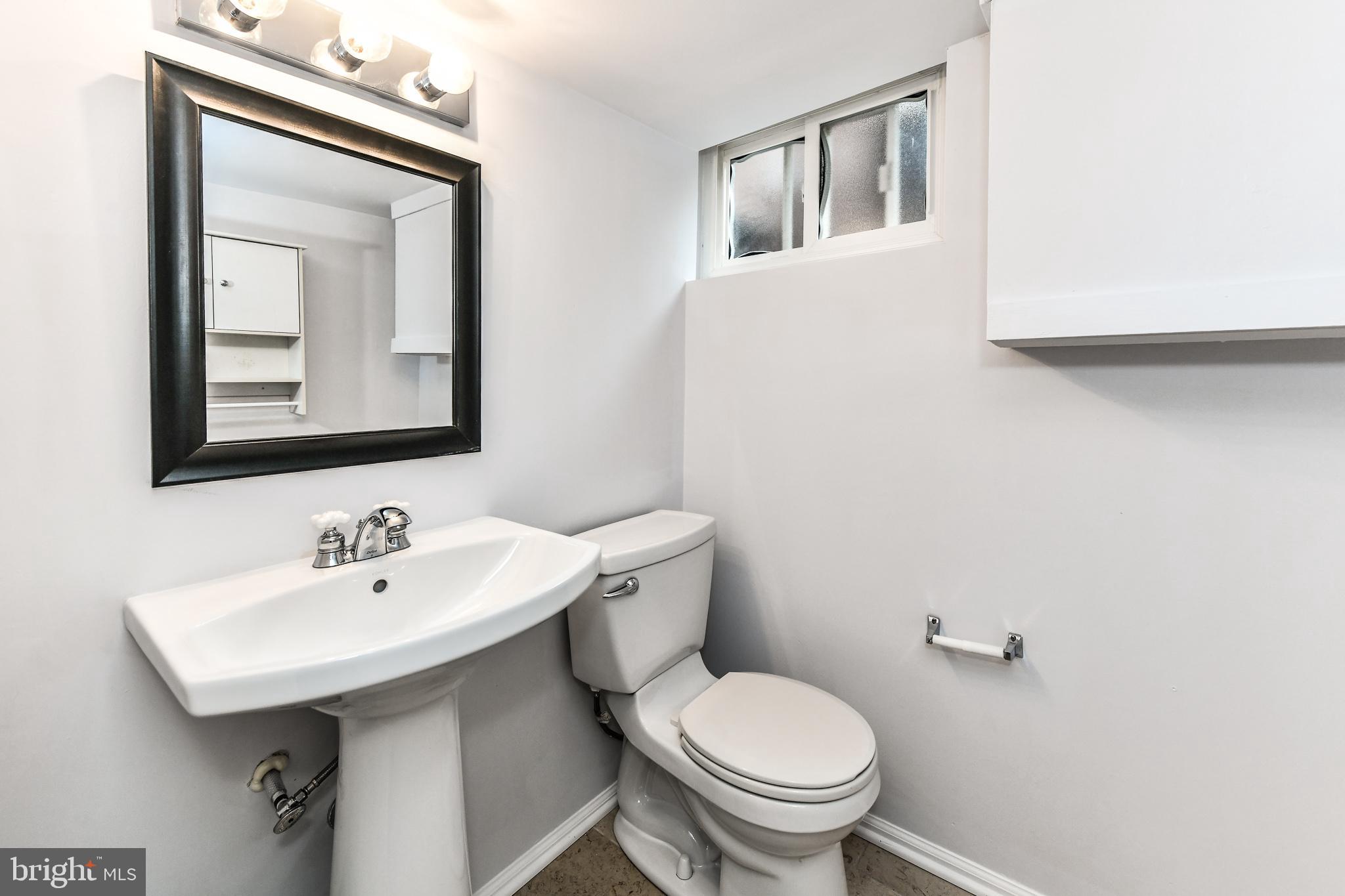 ADDISON HEIGHTS - Residential Lease