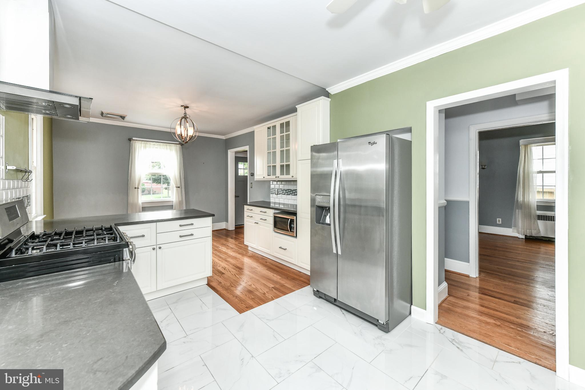 ADDISON HEIGHTS - Residential Lease