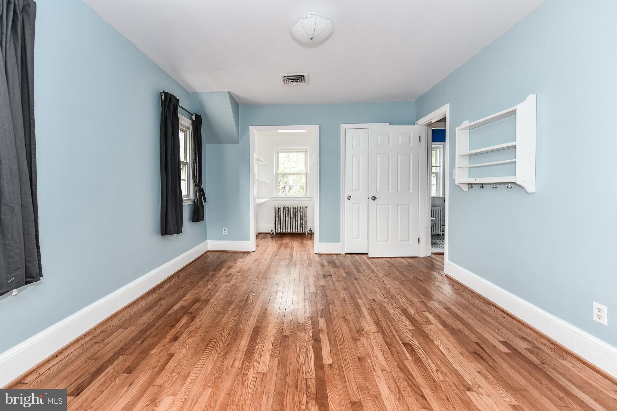 ADDISON HEIGHTS - Residential Lease