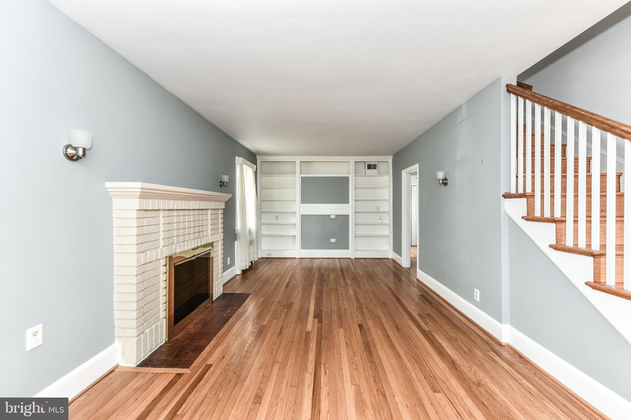 ADDISON HEIGHTS - Residential Lease