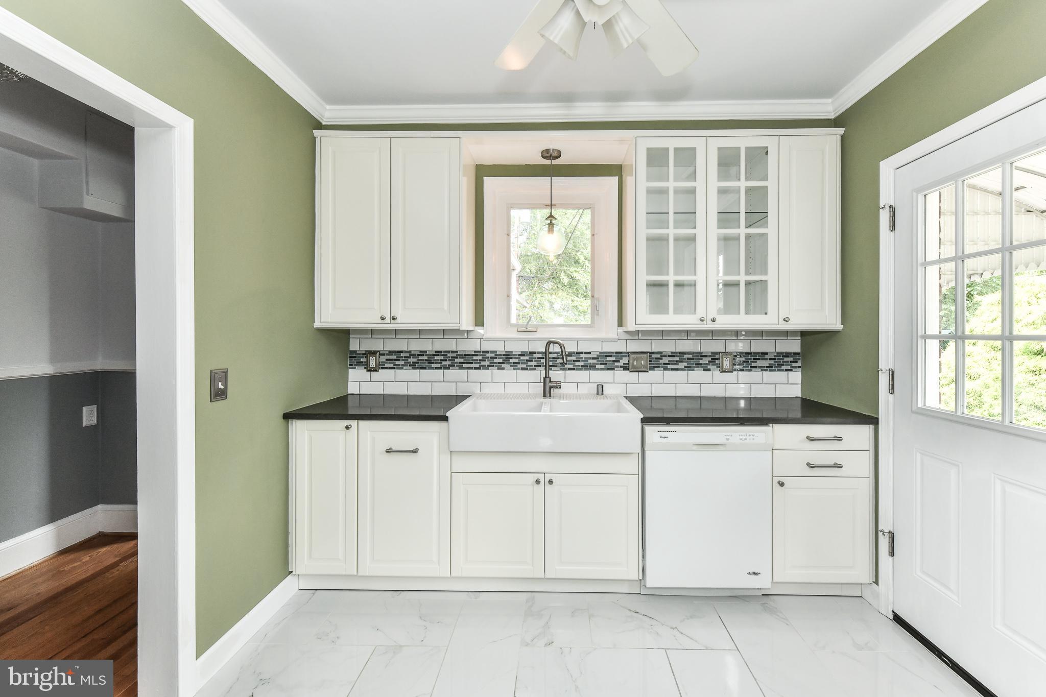 ADDISON HEIGHTS - Residential Lease