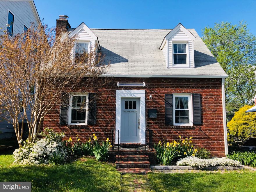 This expanded Cape Cod single-family home is ideally situated in the heart of the popular Addison Heights/Aurora Highlands neighborhood, with easy access to Pentagon City and Crystal City (part of the "National Landing" area). Minutes from the metro on the Yellow/Blue lines and only 2 stops from Washington, DC! The house offers a very flexible floor plan with the following amenities: *Spacious living room with built-in shelves and fireplace *Newly renovated open  kitchen with quartz counter tops, farmhouse sink, and  stainless steel appliances   *Half-finished basement with Jerusalem limestone tiles perfect as recreation room *Large backyard deck for relaxing and entertaining *Plenty of light and beautiful hardwood floors throughout *Central air-conditioning and radiator heating, updated in 2020 *Sunroom addition overseeing a variety of native trees and flowers  Conveniently located near Whole Foods, Costco, and a variety of restaurants, nightlife, and shopping. Easy access to Del Ray, Old Town Alexandria, and Washington, DC.  *NO SMOKING*AVAILABLE FOR LEASE 7.11.23*