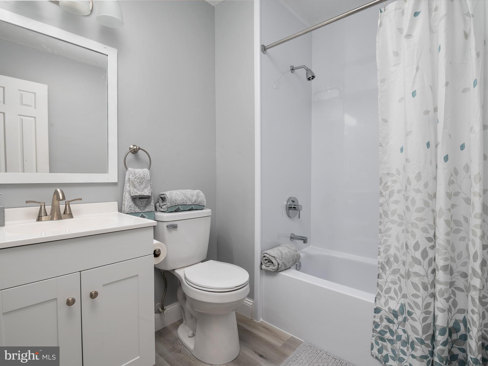 CHELSEA BEACH - Residential