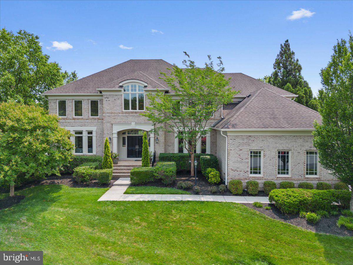 RED CEDAR WEST - Residential