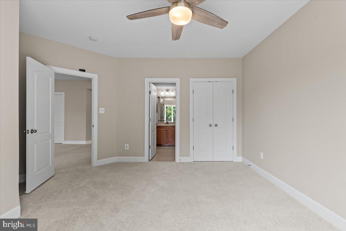 RED CEDAR WEST - Residential