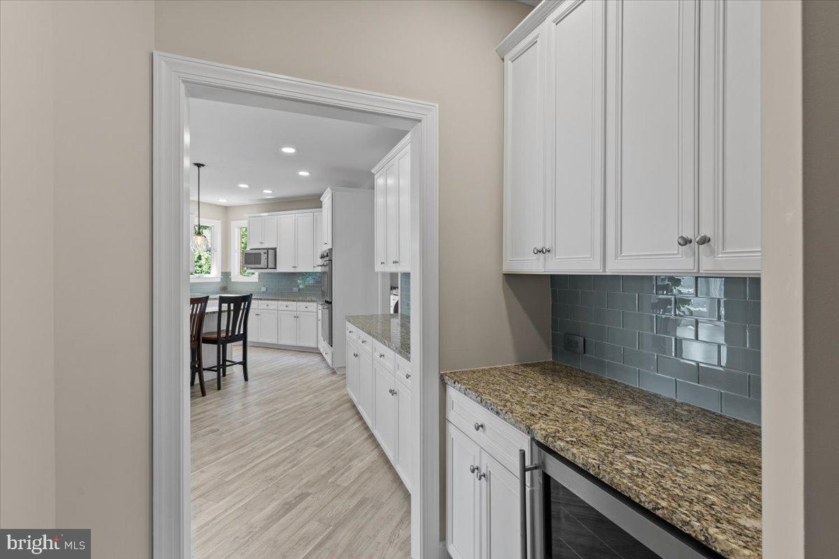 RED CEDAR WEST - Residential