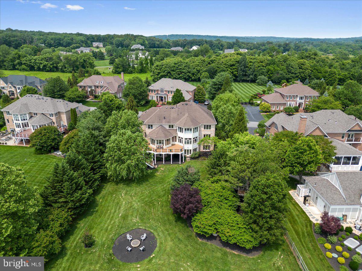 RED CEDAR WEST - Residential