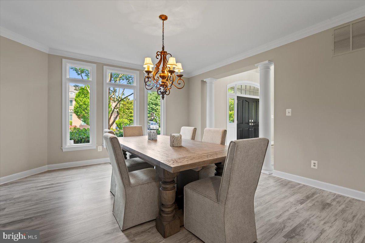 RED CEDAR WEST - Residential