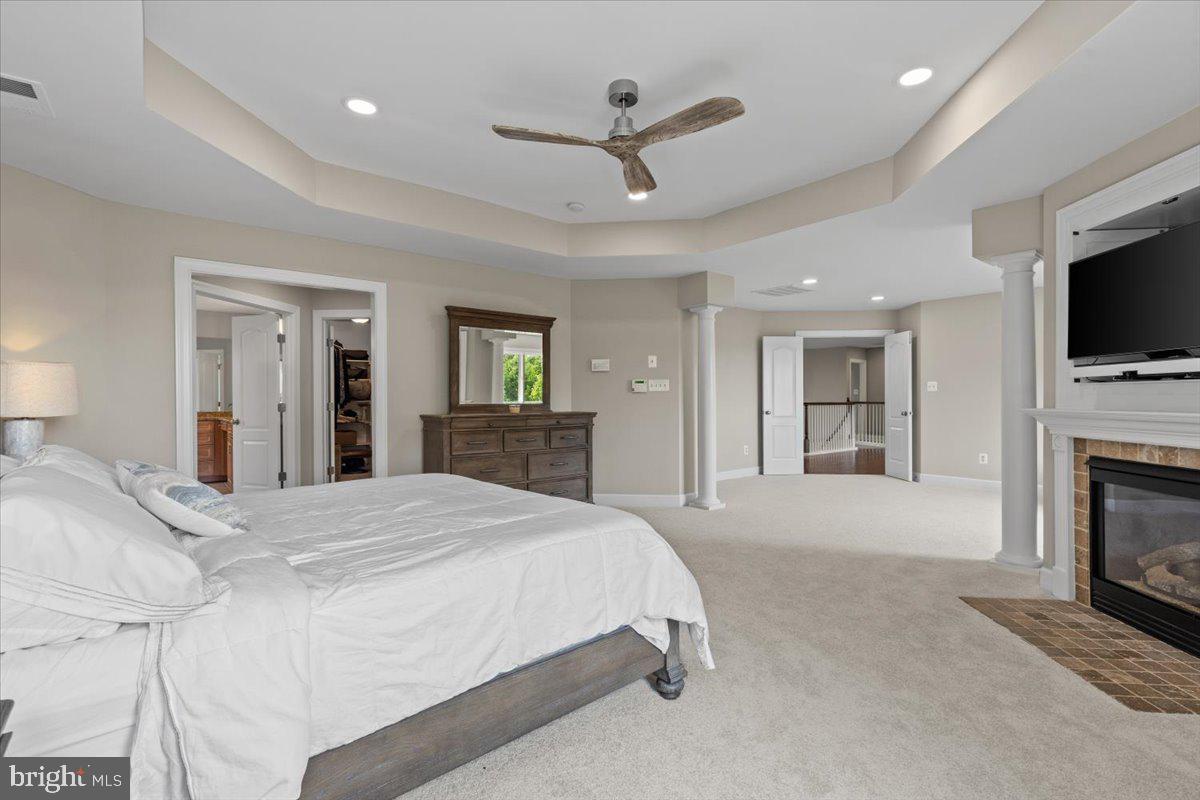 RED CEDAR WEST - Residential