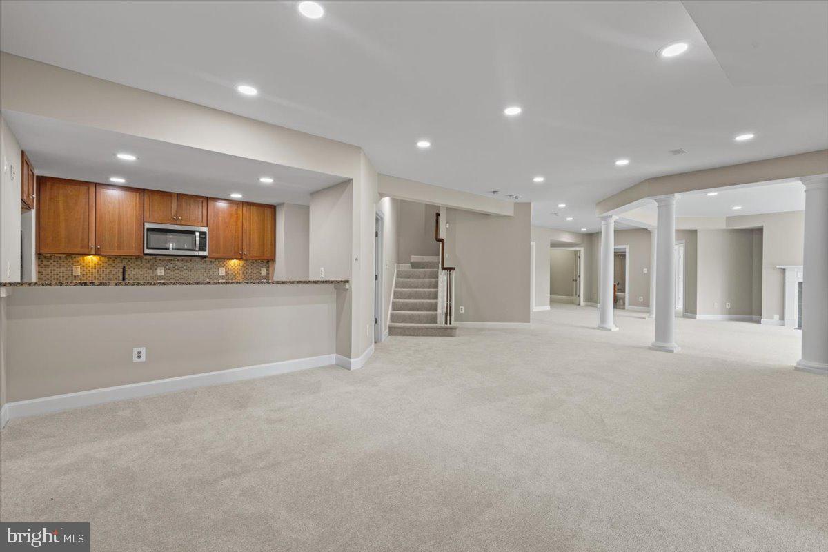 RED CEDAR WEST - Residential