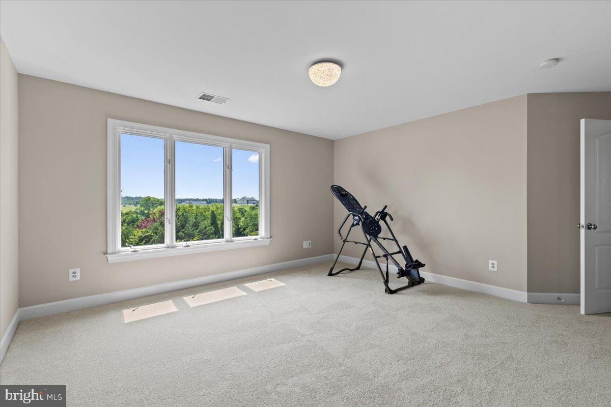 RED CEDAR WEST - Residential