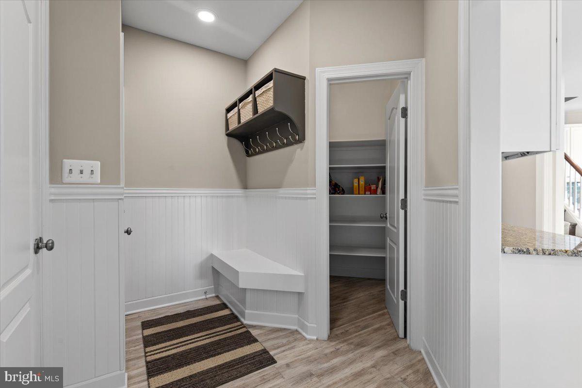 RED CEDAR WEST - Residential