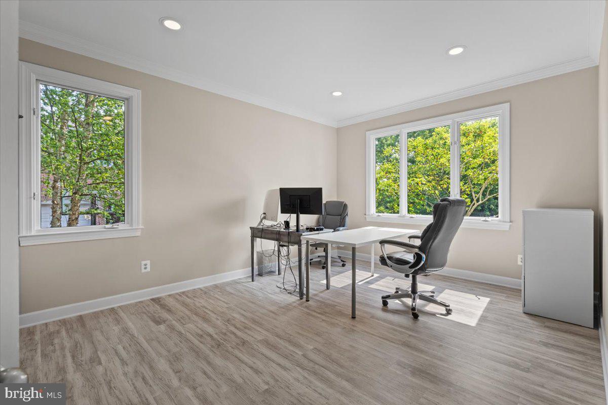 RED CEDAR WEST - Residential