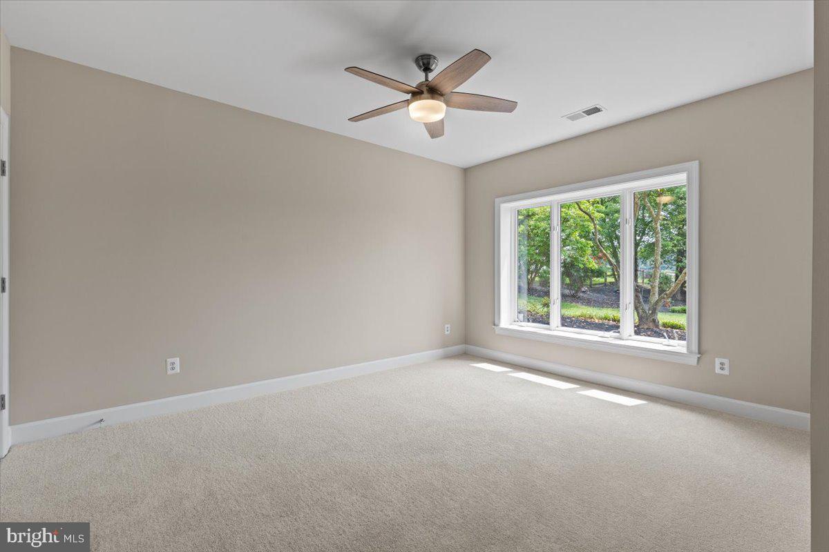 RED CEDAR WEST - Residential