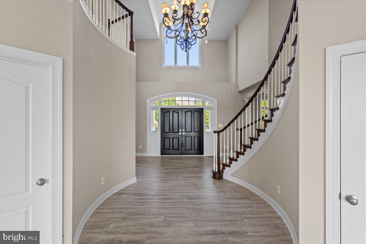 RED CEDAR WEST - Residential