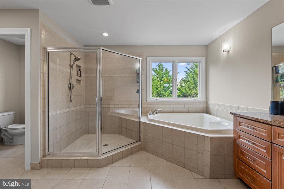 RED CEDAR WEST - Residential