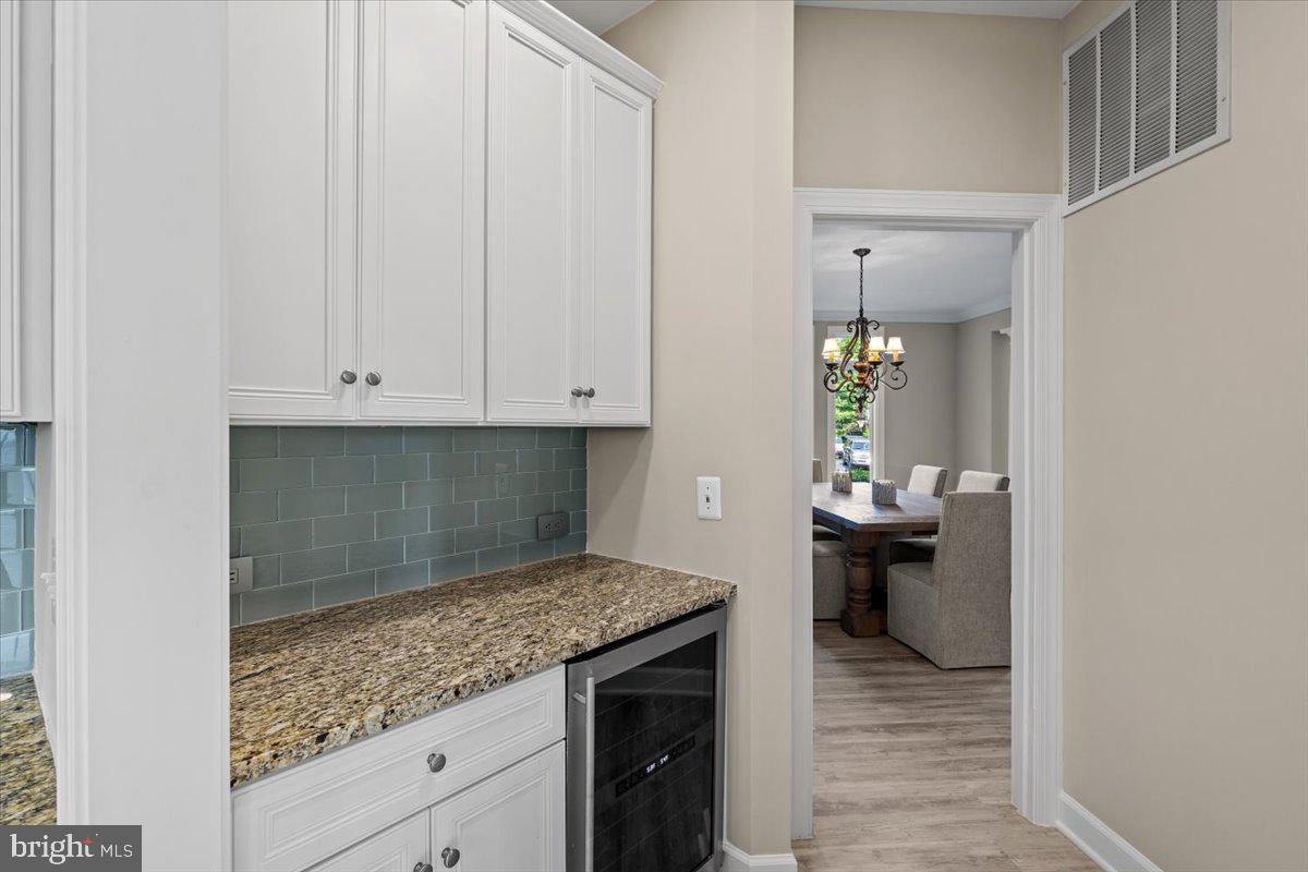 RED CEDAR WEST - Residential