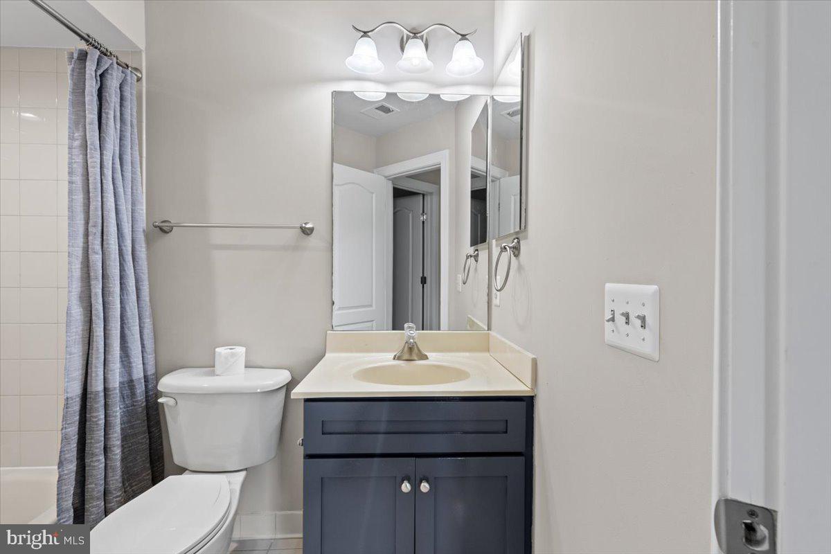 RED CEDAR WEST - Residential