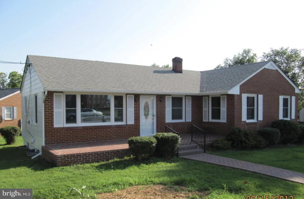 TUDOR HALL - Residential Lease