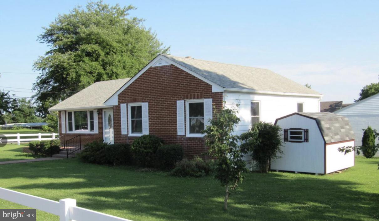 TUDOR HALL - Residential Lease