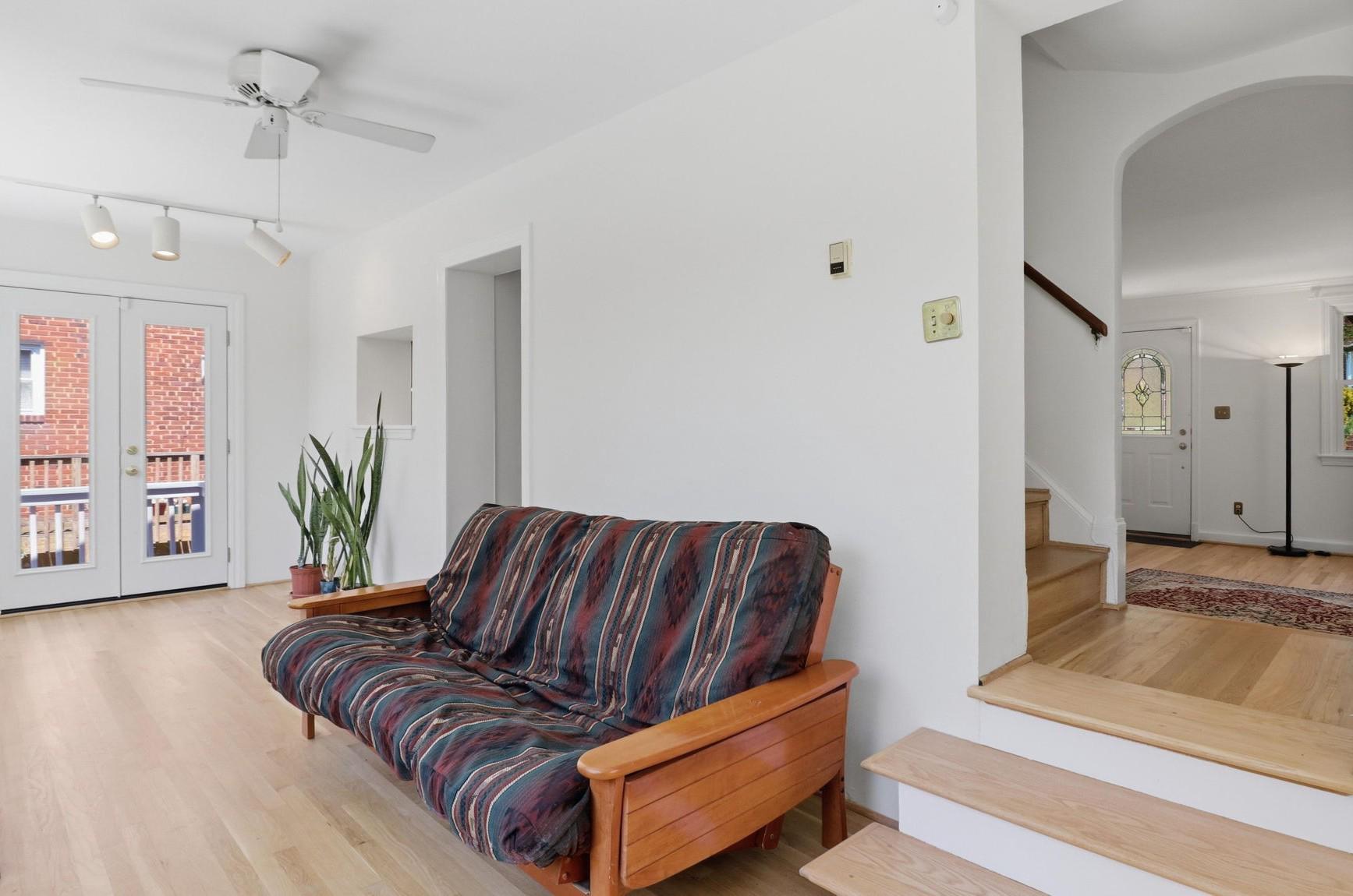 WHEATON HILLS - Residential