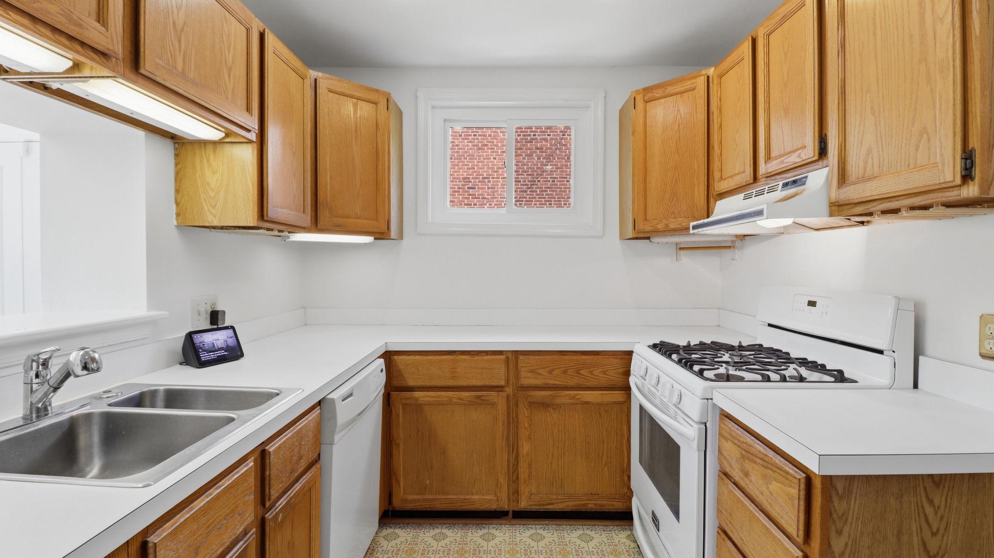 WHEATON HILLS - Residential