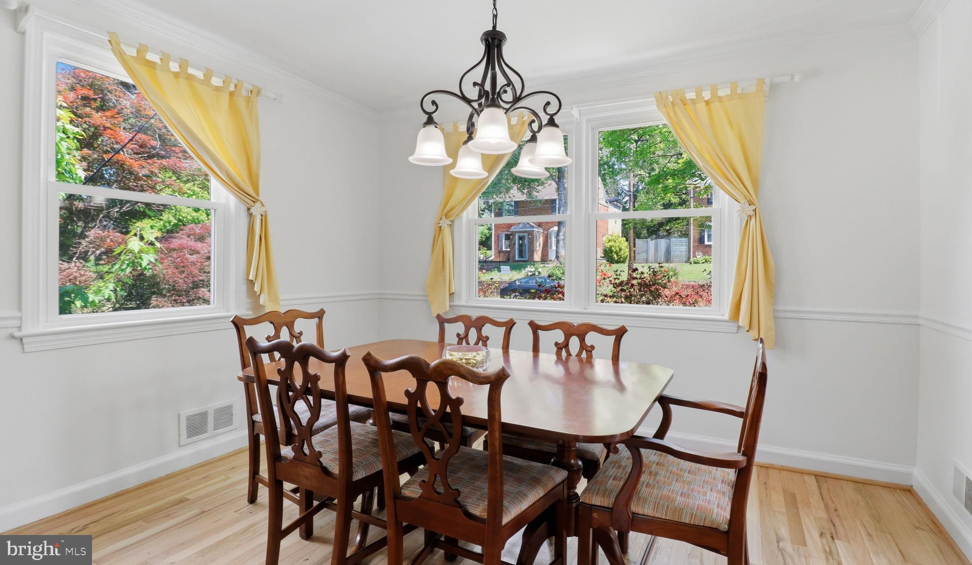 WHEATON HILLS - Residential