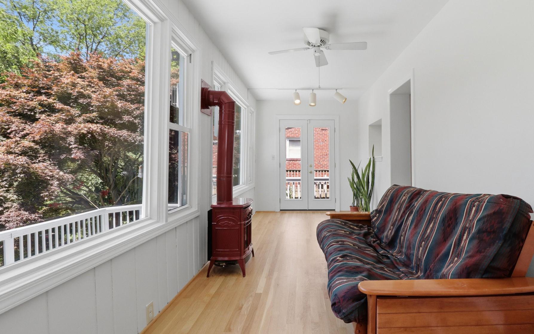 WHEATON HILLS - Residential