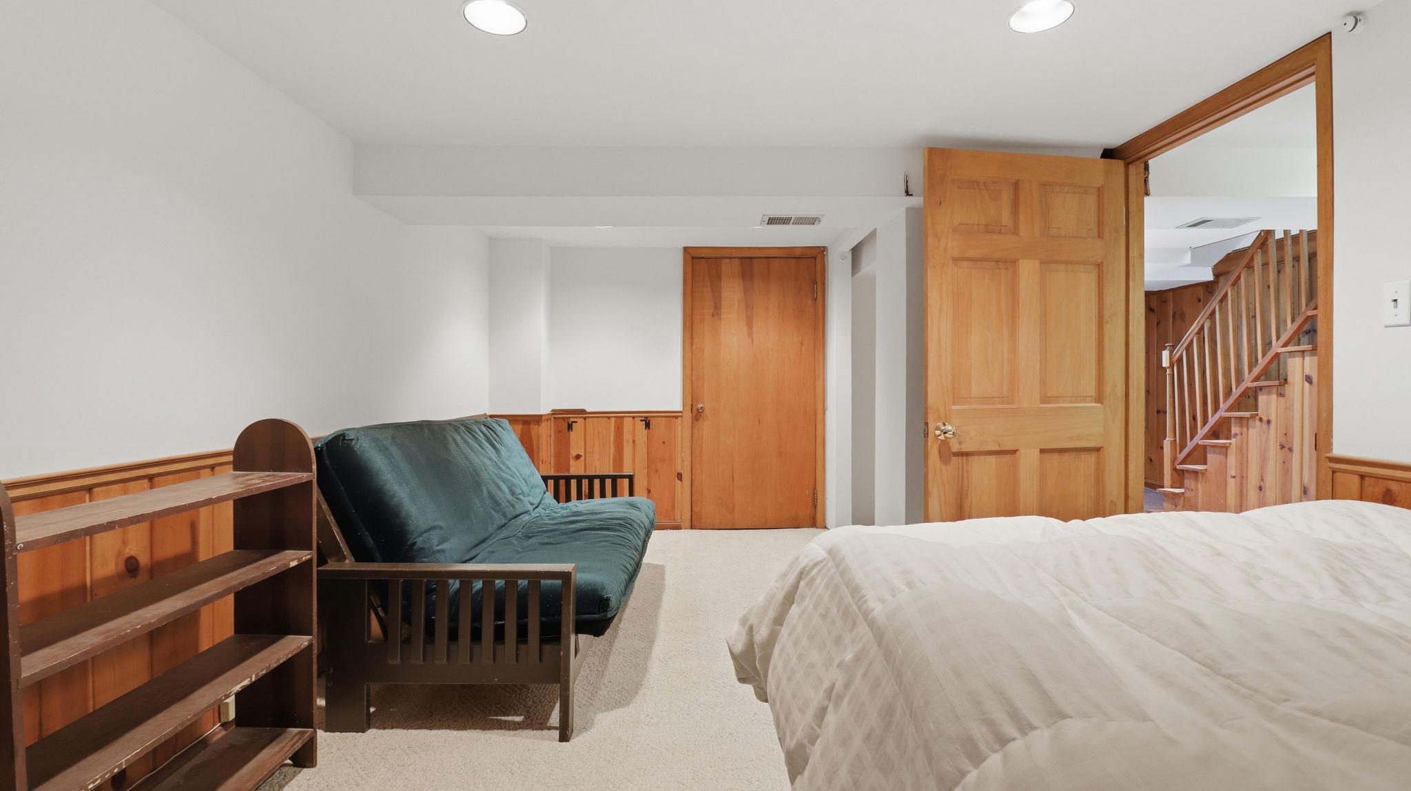 WHEATON HILLS - Residential