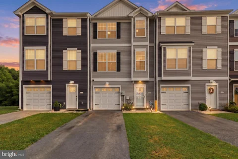 521 Charles Avenue, Hanover, PA 17331 - #: PAYK2112940