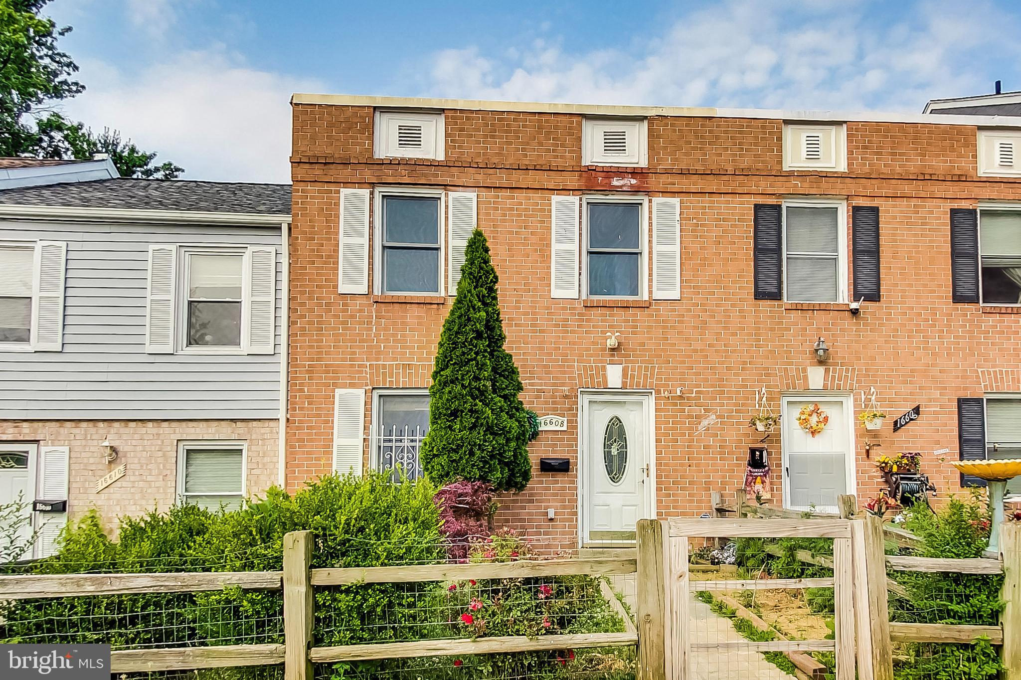 GEORGETOWN VILLAGE - Residential