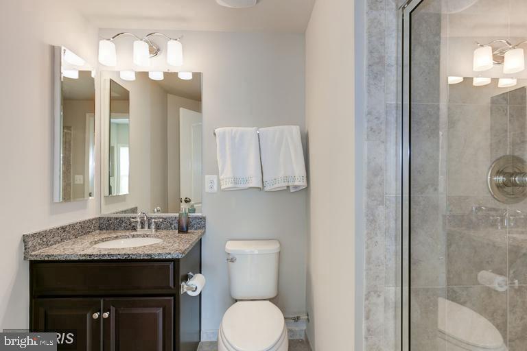 SIGNATURE AT BROADLANDS - Residential