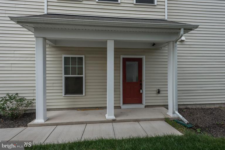 SIGNATURE AT BROADLANDS - Residential