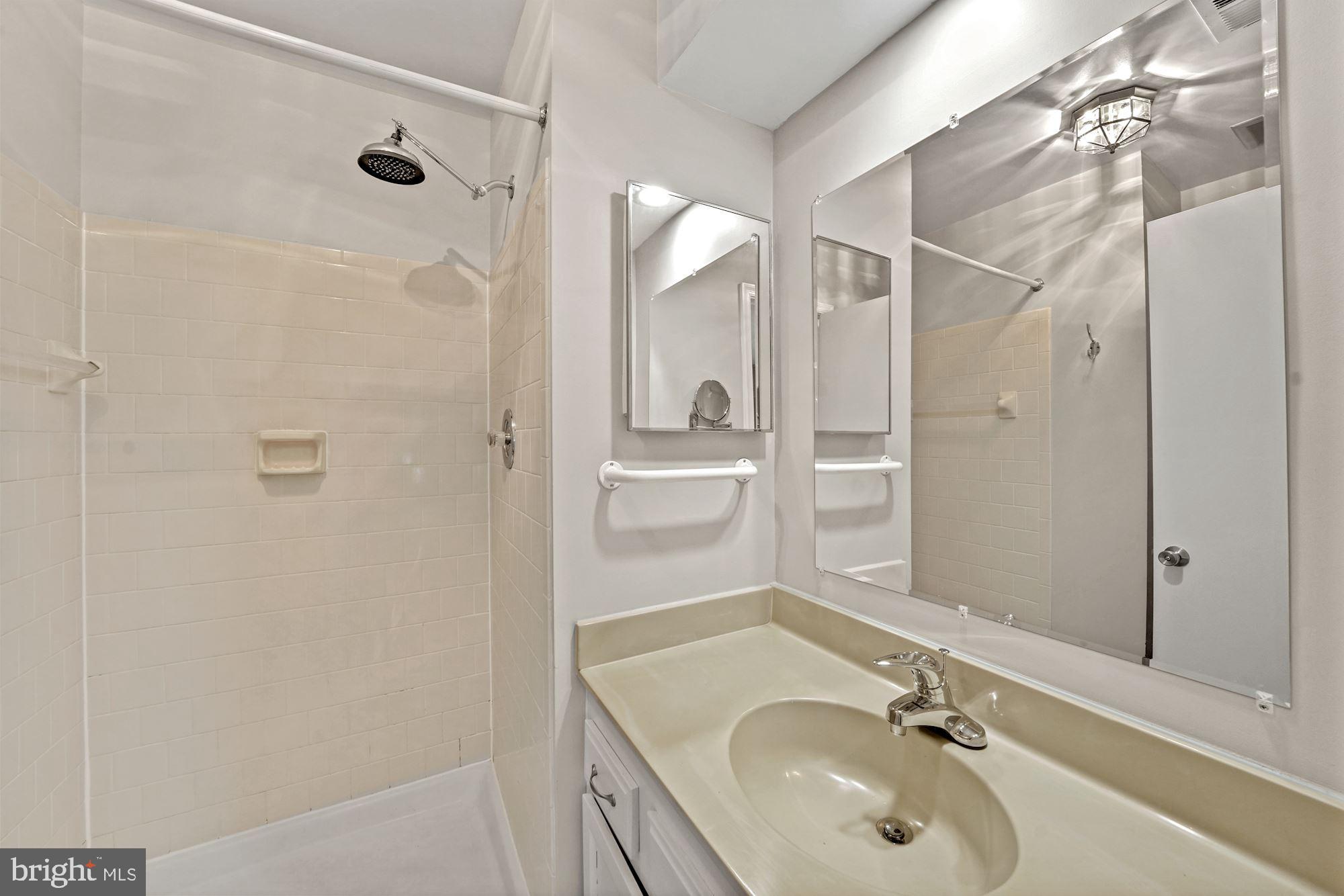 FAIR WOODS - Residential Lease